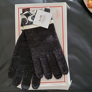 Coach gloves